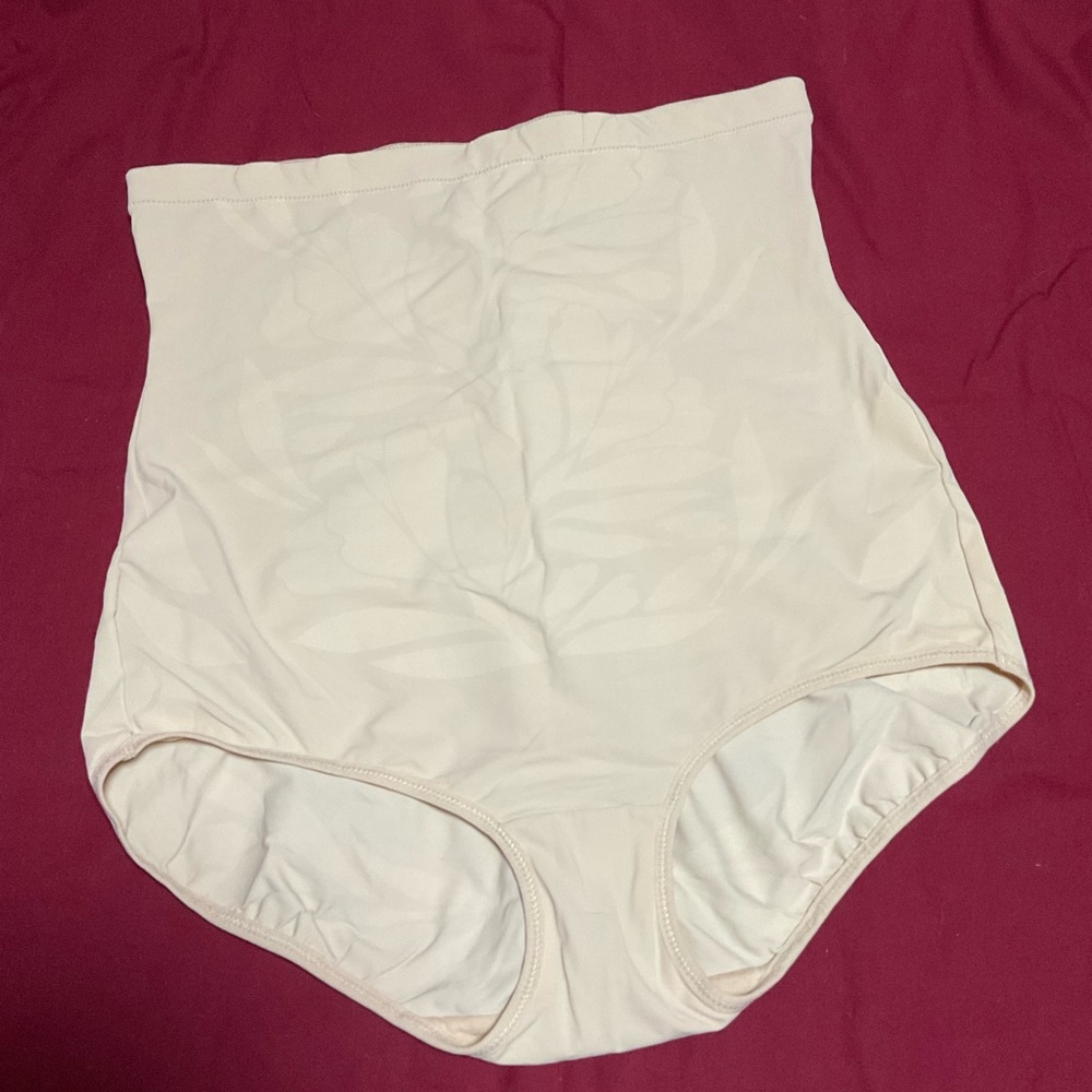 Maidenform high waisted shaper panty size L style FL0073